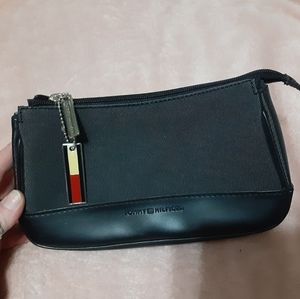 Tommy Hilfiger clutch